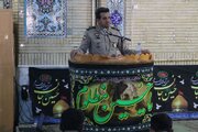 رهبر شهید انقلاب با روحیه جهادی در برابر دشمنان ایستاد