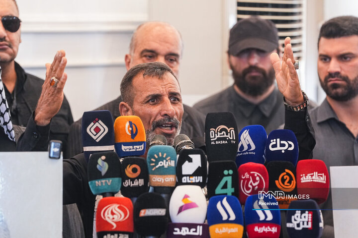 حضور رئیس مجلس بر سر مزار شهید ابومهدی المهندس و در جمع تعدادی از رزمندگان جبهه مقاومت و حشدالشعبی