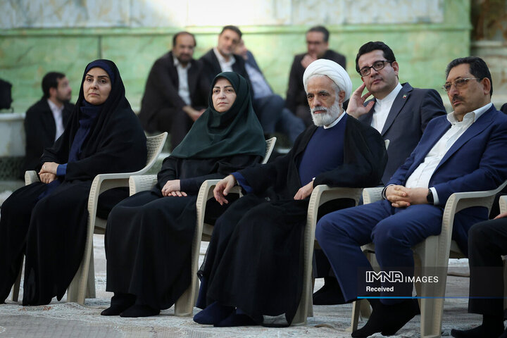 تجدید میثاق رئیس جمهور و اعضای هیئت دولت با آرمان‌های امام راحل