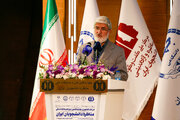 زبان نرم با مردم و گفت‌وگوی اقناعی زمینه‌ساز نفوذ ایمان در دل‌هاست