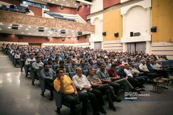 دوره آموزشی رانندگان ناوگان باری درون شهری شهر اصفهان