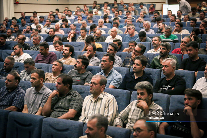 دوره آموزشی رانندگان ناوگان باری درون شهری شهر اصفهان