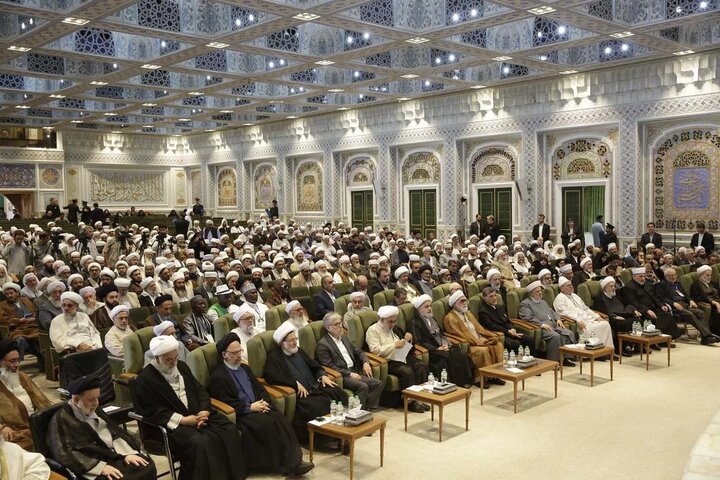 امت اسلامی با الگوی ملت مبعوث ایران، مانع عناصر تفرفه‌افکن در کشورهای خود شوند