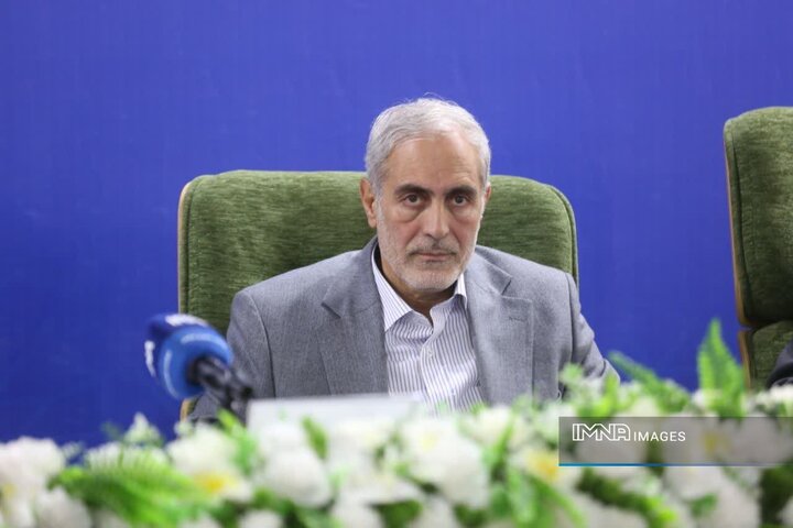 تکمیل سامانه سردسیری و سد بیستون باید با جدیت دنبال شود