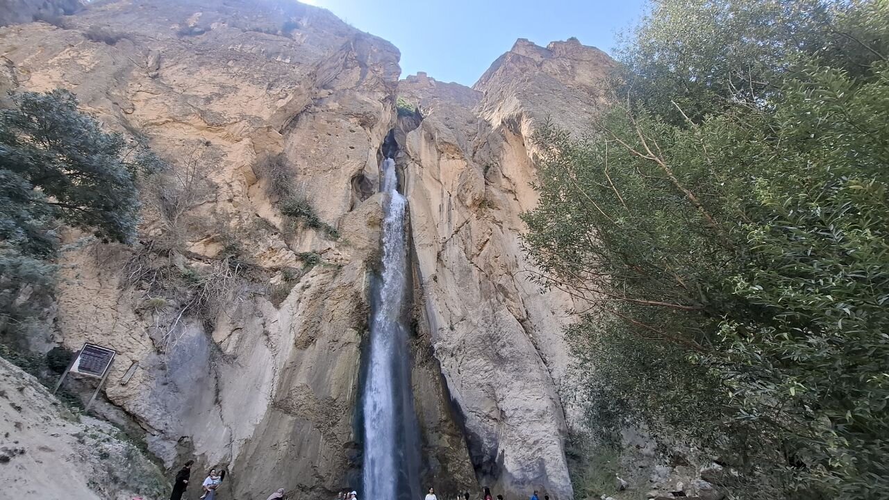لاریجان؛ گنجینه‌ای زیر سایه دماوند که هنوز در انتظار توسعه است