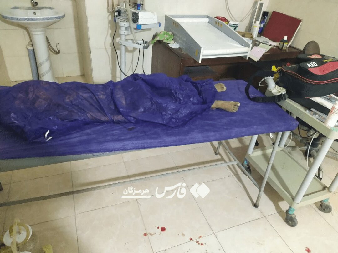 تصویر پیکر کودک شهید حمله آمریکا به سیریک
