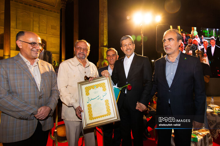 آیین نکوداشت نامداران فرهنگ و هنر اصفهان