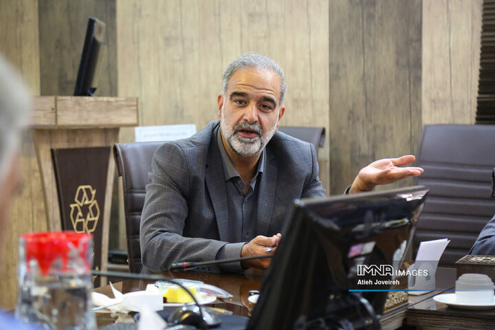 بازدید دبیرکل آستان مقدس امام حسین(ع) از کارخانه بازیافت اصفهان
