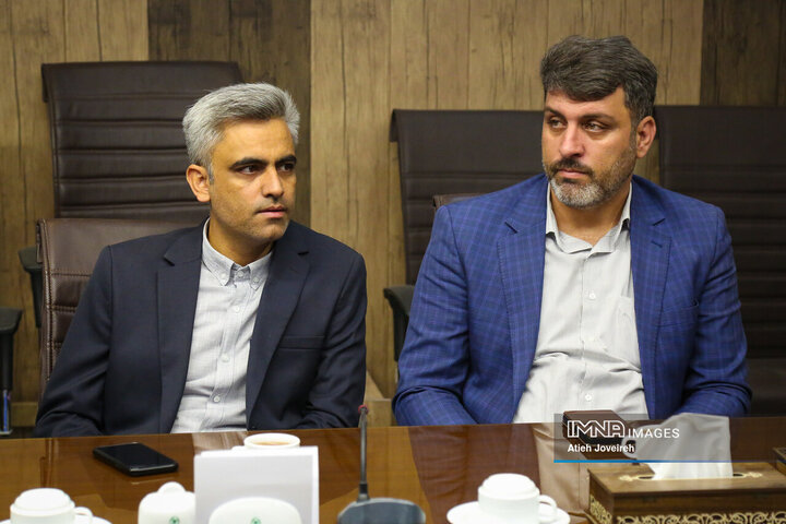 بازدید دبیرکل آستان مقدس امام حسین(ع) از کارخانه بازیافت اصفهان