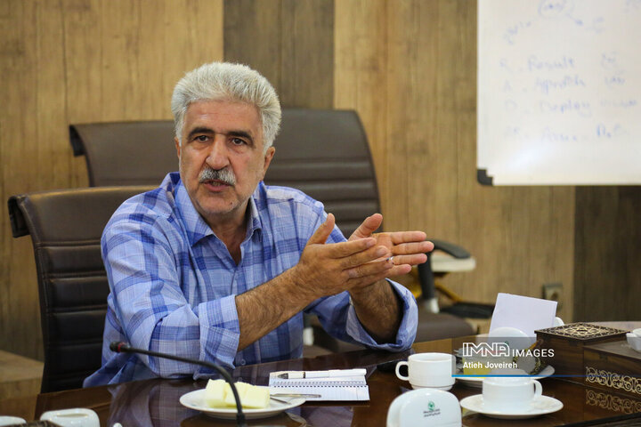 بازدید دبیرکل آستان مقدس امام حسین(ع) از کارخانه بازیافت اصفهان