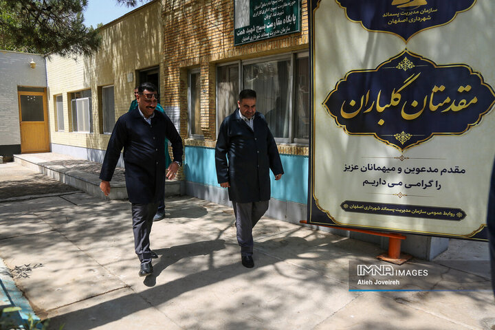 بازدید دبیرکل آستان مقدس امام حسین(ع) از کارخانه بازیافت اصفهان