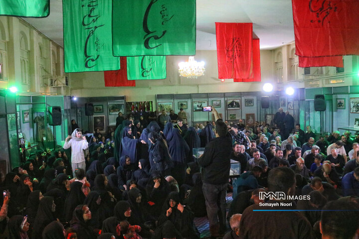 وداع با پیکر 2 شهید مدافع وطن در کرمانشاه