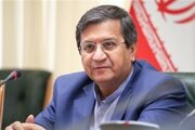 همتی: بانک مرکزی به‌موقع و با قدرت در بازار ارز مداخله می‌کند
