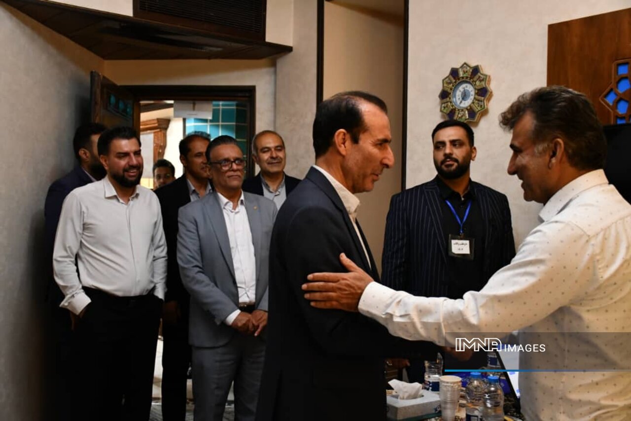میزبانی شیراز از ارزیابی داوطلبان وکالت ۱۰ استان کشور