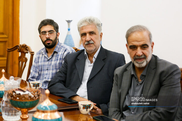 دیدار دبیر کل آستان مقدس امام حسین(ع) با استاندار اصفهان