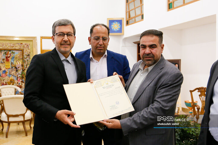دیدار دبیر کل آستان مقدس امام حسین(ع) با استاندار اصفهان