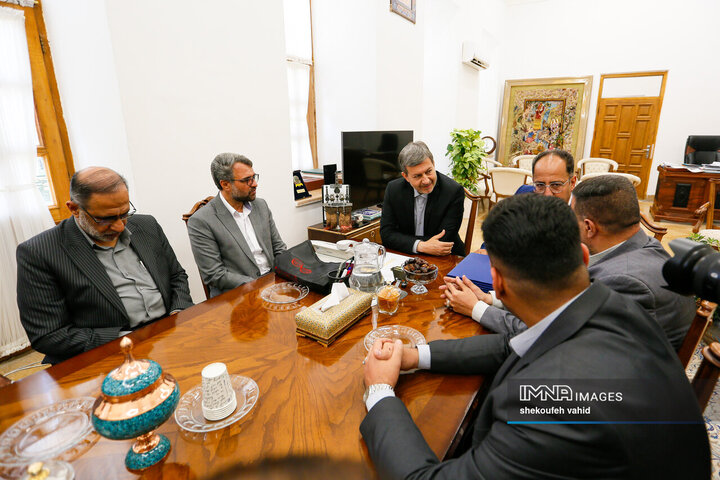 دیدار دبیر کل آستان مقدس امام حسین(ع) با استاندار اصفهان