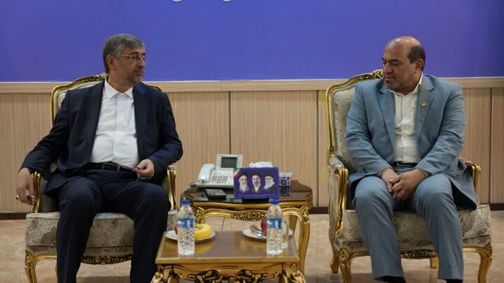 ۲۴۰ هزار نفر در لرستان در انتظار پوشش بیمه اجتماعی