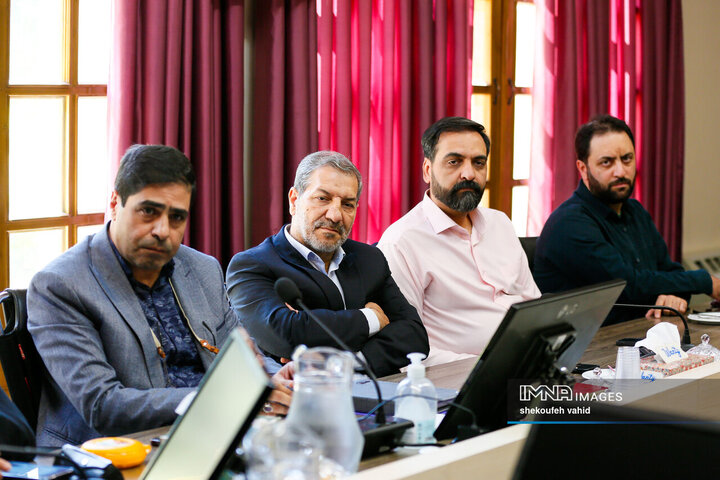دیدار اعضای دبیرخانه جشنواره بین‌المللی فیلم‌های کودکان و نوجوانان با شهردار اصفهان