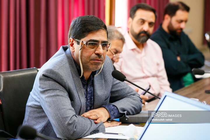 دیدار اعضای دبیرخانه جشنواره بین‌المللی فیلم‌های کودکان و نوجوانان با شهردار اصفهان