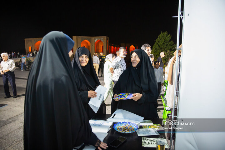 نمایشگاه دبیرخانه فرهنگی زاینده‌رود