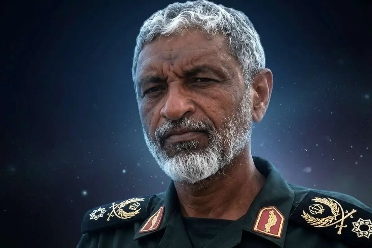 هشدار فرمانده نیروی دریایی سپاه درباره تنگه هرمز؛ تحرک خصمانه هدف قرار می‌گیرد