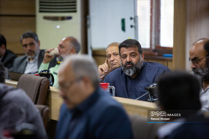 نشست نایب رییس کمیسیون امنیت ملی مجلس با فعالان علمی، فرهنگی و سیاسی اصفهان