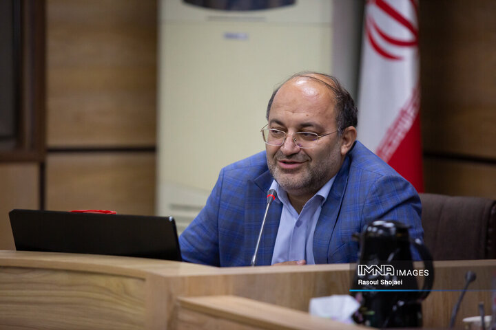نشست نایب رییس کمیسیون امنیت ملی مجلس با فعالان علمی، فرهنگی و سیاسی اصفهان