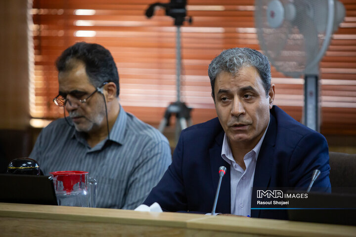 نشست نایب رییس کمیسیون امنیت ملی مجلس با فعالان علمی، فرهنگی و سیاسی اصفهان