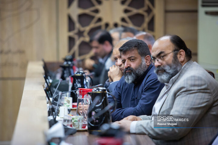 نشست نایب رییس کمیسیون امنیت ملی مجلس با فعالان علمی، فرهنگی و سیاسی اصفهان