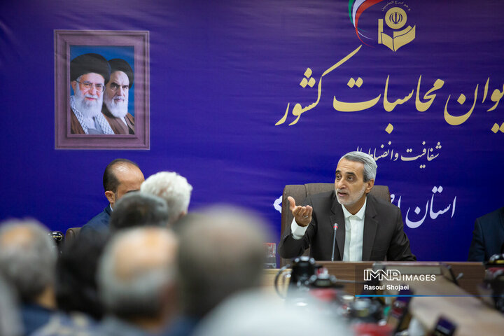 نشست نایب رییس کمیسیون امنیت ملی مجلس با فعالان علمی، فرهنگی و سیاسی اصفهان
