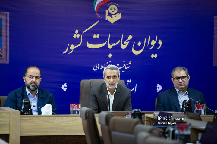 نشست نایب رییس کمیسیون امنیت ملی مجلس با فعالان علمی، فرهنگی و سیاسی اصفهان