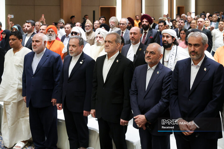 نشست با رهبران ادیان، نخبگان و بازرگانان هند