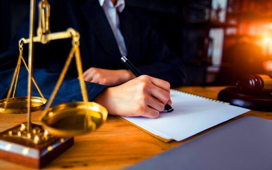 نقش وکیل مدافع از دفاع قضایی تا ارتقای فرهنگ حقوقی جامعه