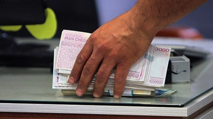 نظام پرداخت کارکنان بانک‌های دولتی با مسئولیت و تخصص آن ها تناسب ندارد
