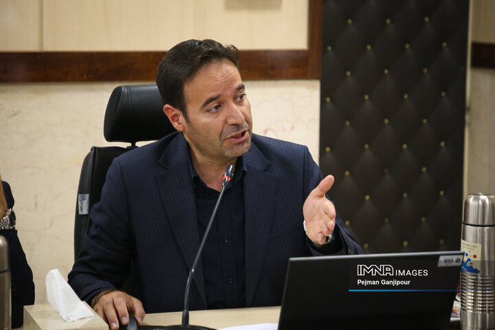 نشست کمیسیون اقتصادی مجلس با اداره کل امور مالیاتی استان اصفهان