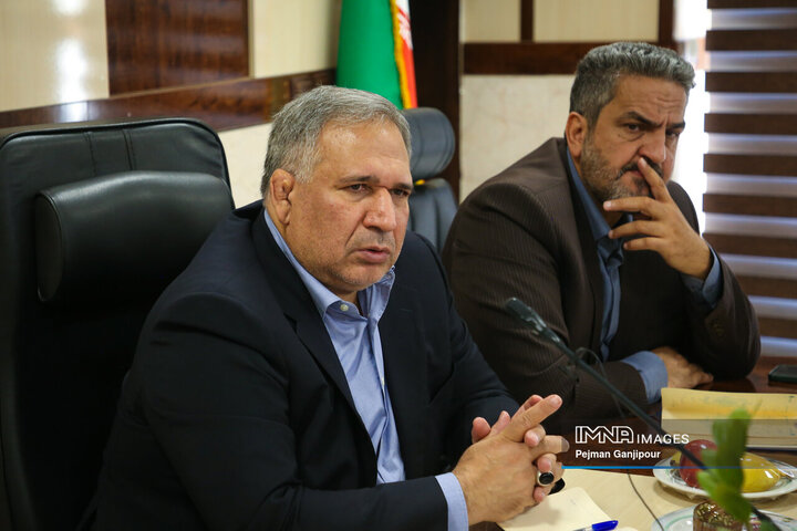نشست کمیسیون اقتصادی مجلس با اداره کل امور مالیاتی استان اصفهان