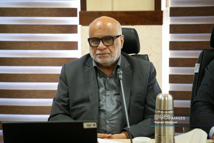نشست کمیسیون اقتصادی مجلس با اداره کل امور مالیاتی استان اصفهان