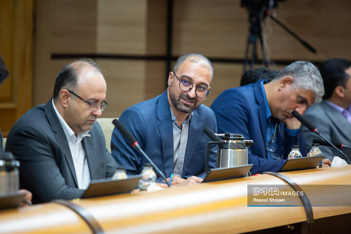 نشست مدیران شبکه بانکی استان اصفهان با اعضای کمیسیون اقتصادی مجلس