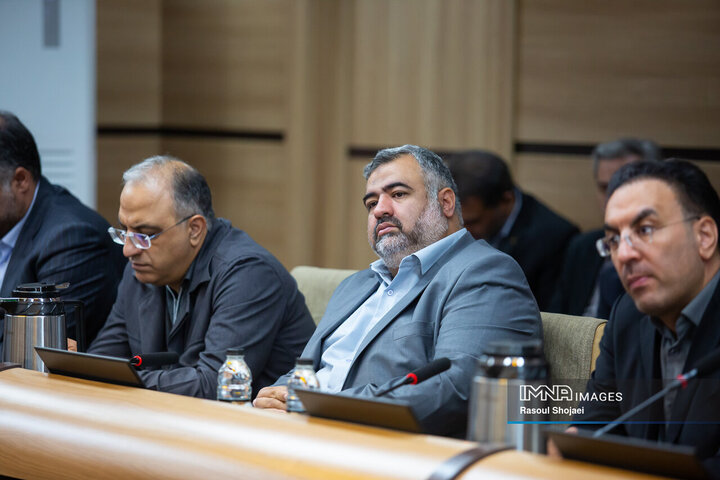 نشست مدیران شبکه بانکی استان اصفهان با اعضای کمیسیون اقتصادی مجلس