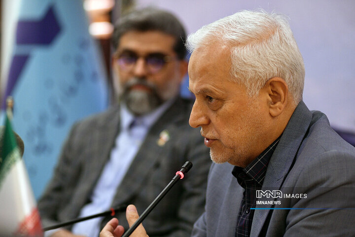تفاهم‌نامه خرید موتورسیکلت‌های برقی با تسهیلات قرض‌الحسنه