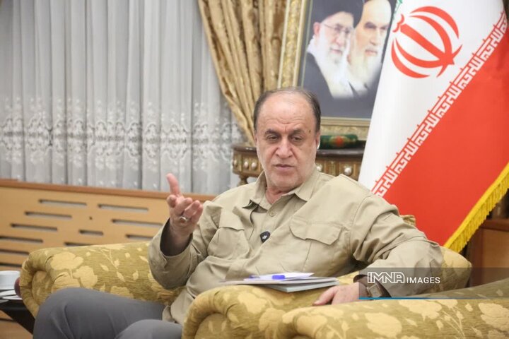 محاصره اقتصادی دشمن را با فعال‌سازی ظرفیت مرزها به چالش می‌کشیم