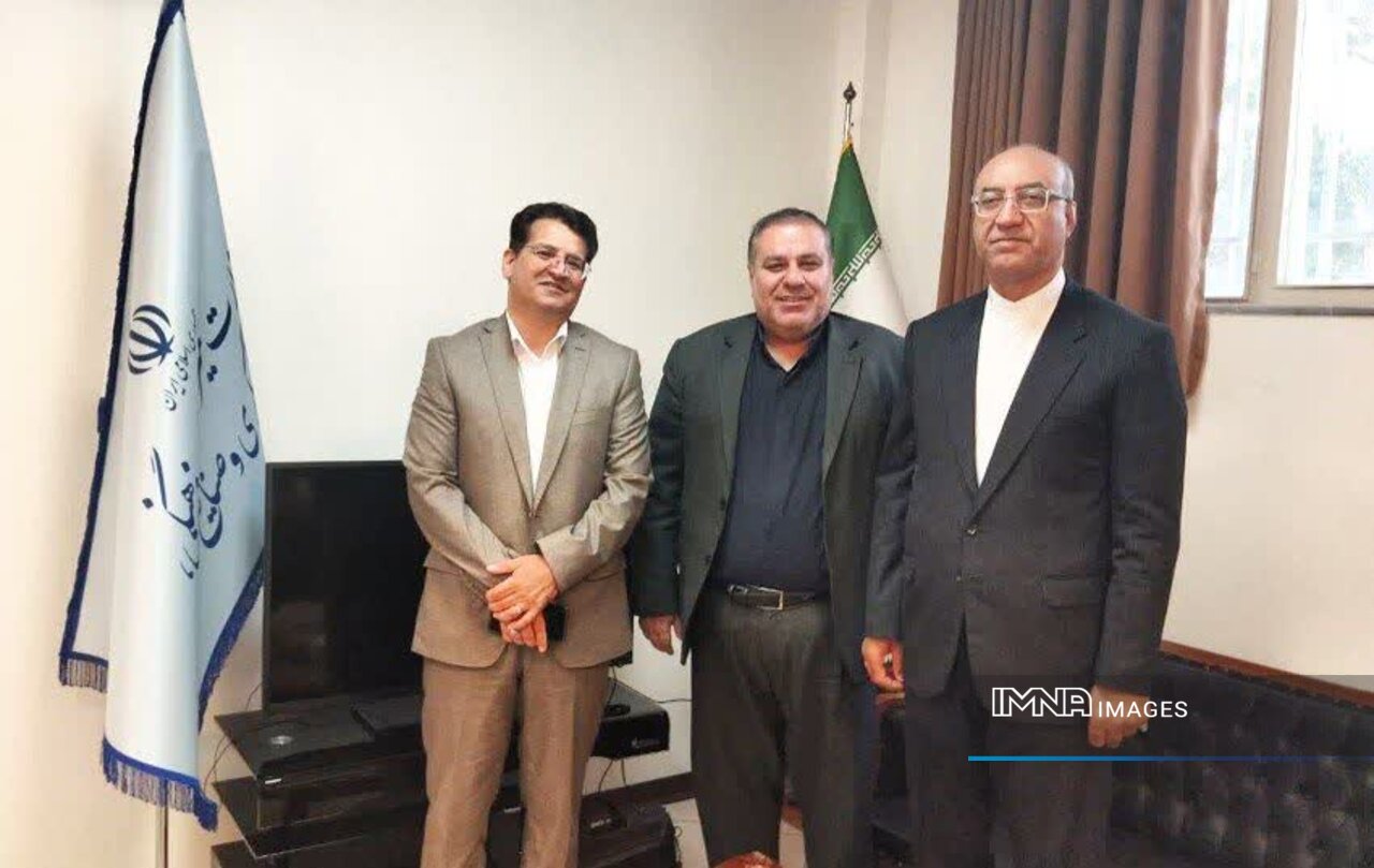 پرونده مطالبات کرمانشاه روی میز پایتخت؛ استاندار روز گذشته چه پیگیریهایی انجام داد؟