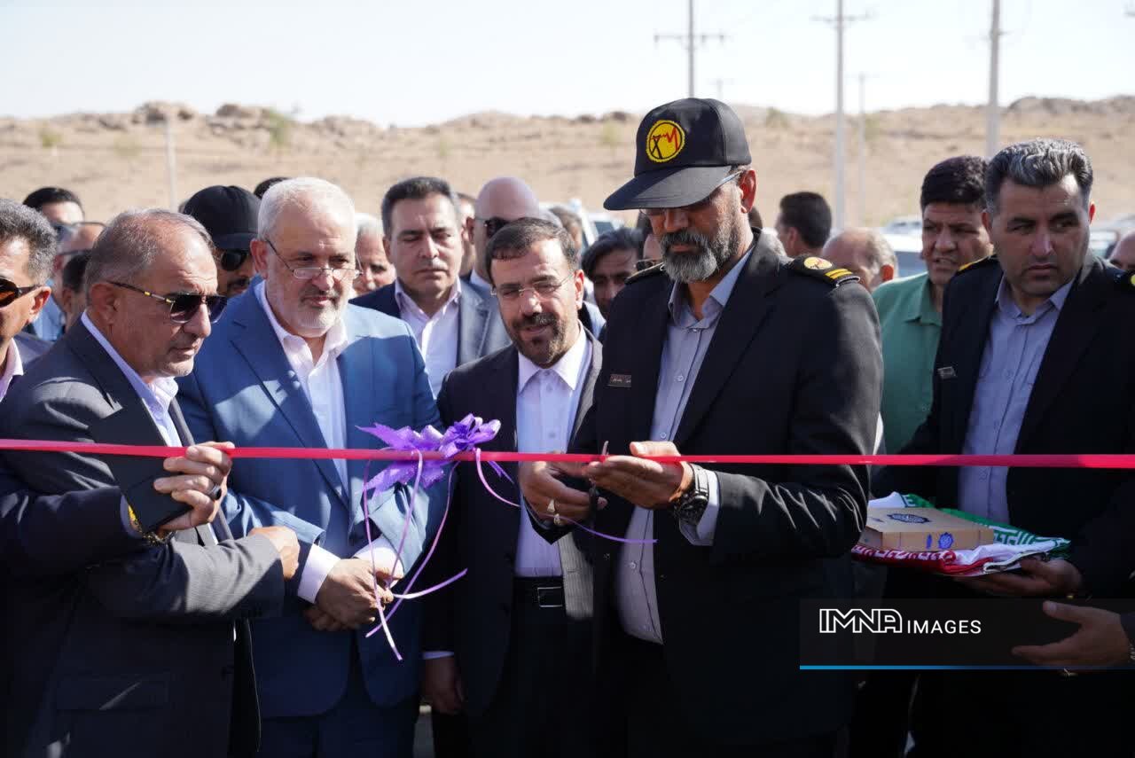 تزریق ۳۸۰۰ میلیارد تومان به زیرساختهای برق جنوب فارس/ بهرهبرداری از ۱۴ پروژه کلان