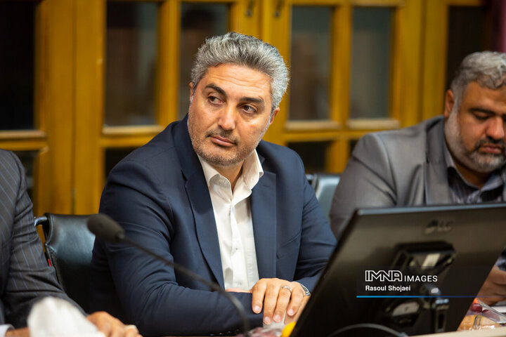 نشست اعضای کمیسیون اقتصادی مجلس و مدیران شهری اصفهان