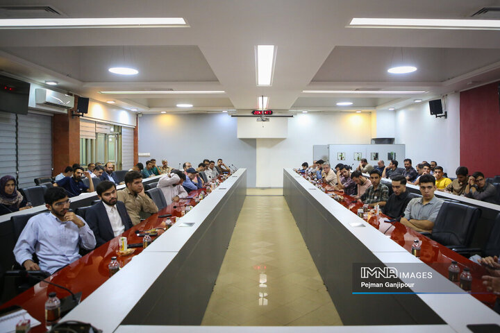 نشست آینده اقتصادی ایران
