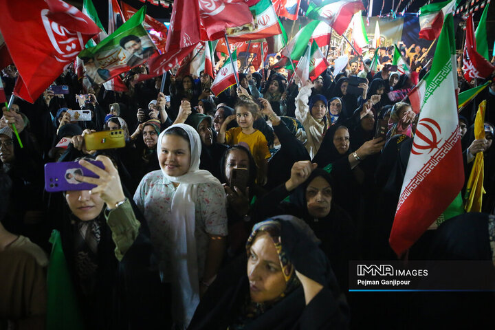 نمایش اقتدار پهپادی هوافضای سپاه