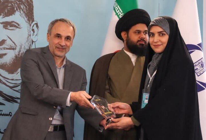 درخشش خبرنگار ایمنا در رویداد رسانه‌ای «هم‌روایت»