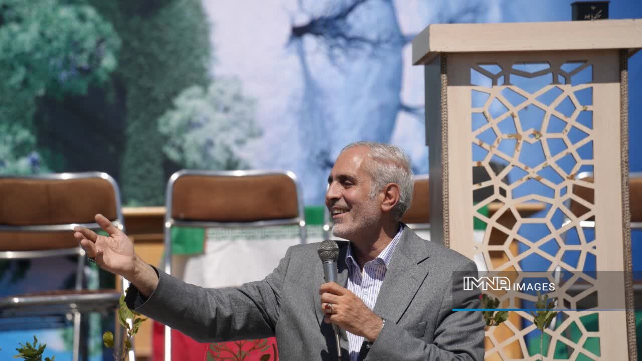 سوگند با بلوط؛ از عهد مردم برای حفاظت از زاگرس تا مطالبه برای معیشت و زیرساخت ها