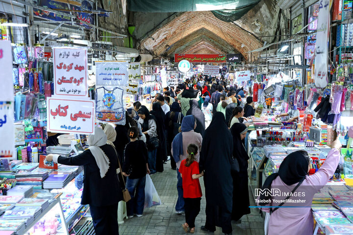 بازار لوازم التحریر همدان در آستانه سال تحصیلی جدید